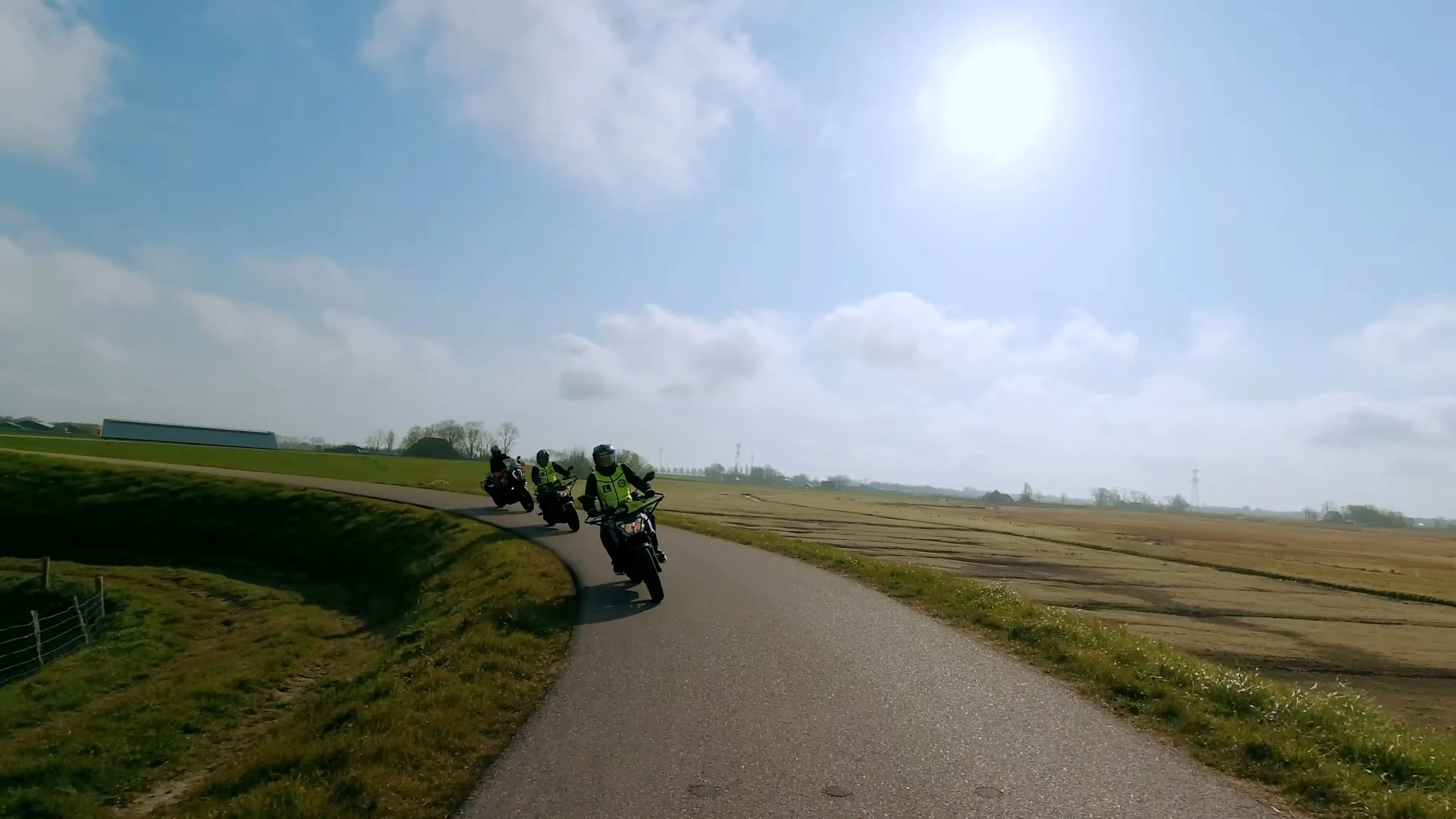 Geniet van de vrijheid en haal je motorrijbewijs!